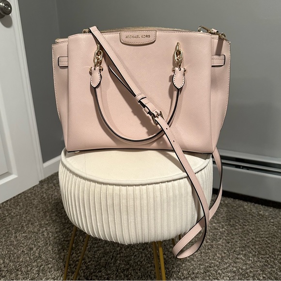 Michael Kors Purse - Picture 2 of 6